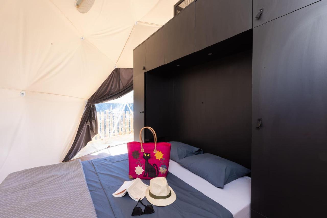 Les Domes Des Gorges Hotell Ruoms Eksteriør bilde